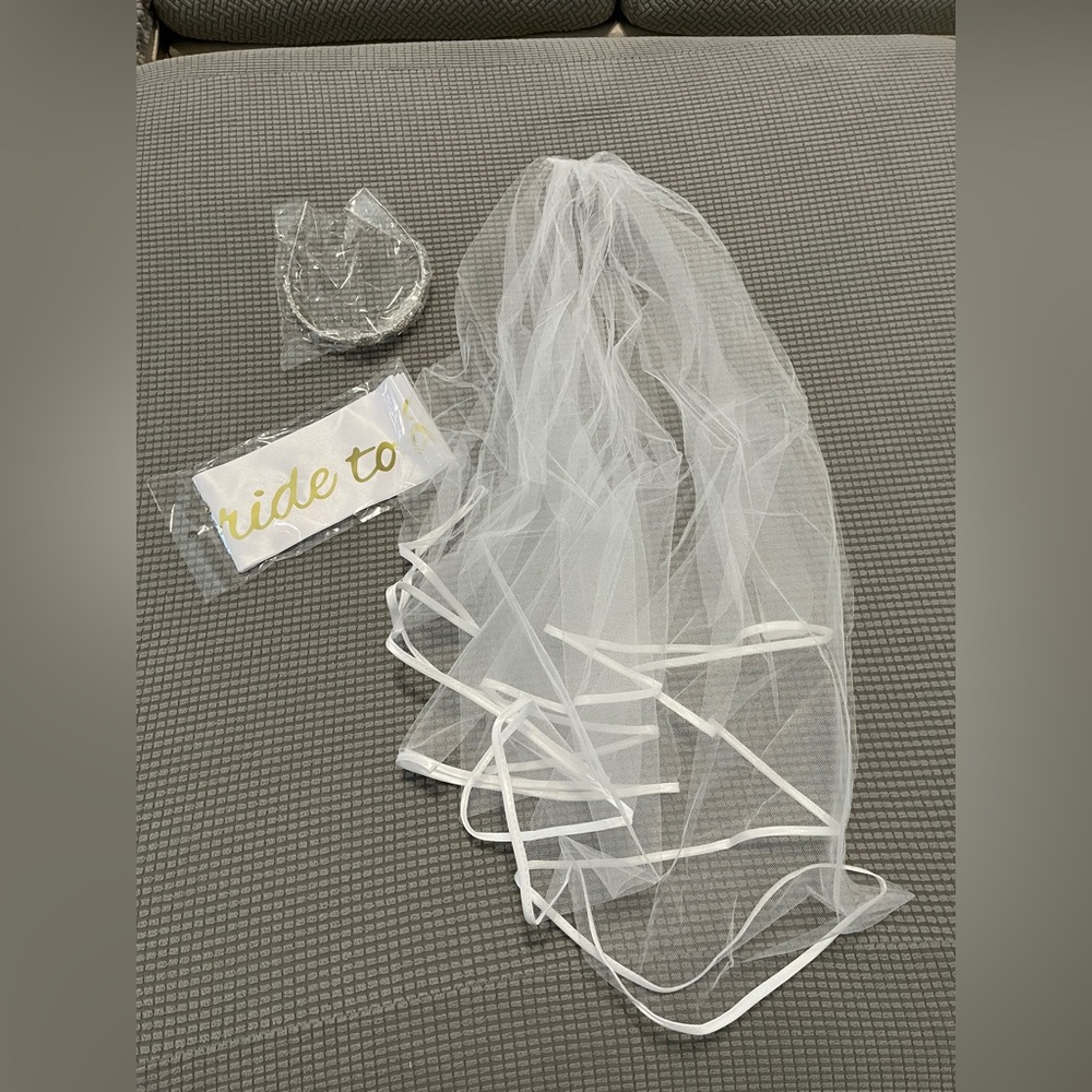 NEW Silver Bridal Tiara with White Veil and bride to be sash